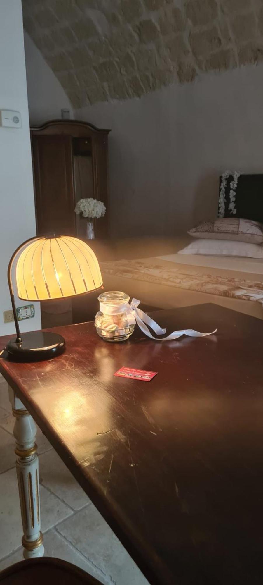 Borgovecchio Suite オストゥーニ エクステリア 写真