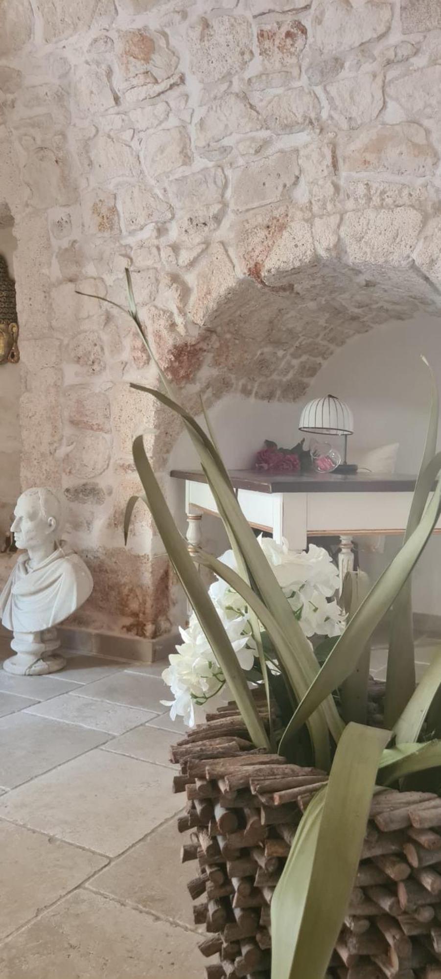 Borgovecchio Suite オストゥーニ エクステリア 写真