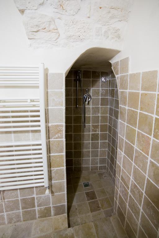 Borgovecchio Suite オストゥーニ エクステリア 写真